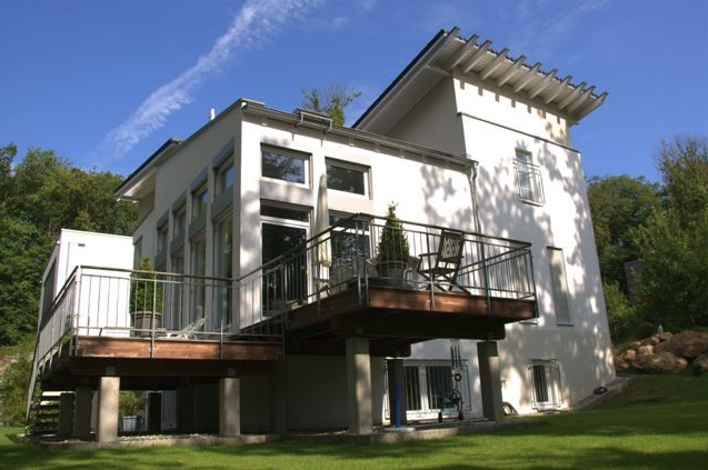 Einfamilienwohnhaus mit Garage Architekturbüro Frankfurt